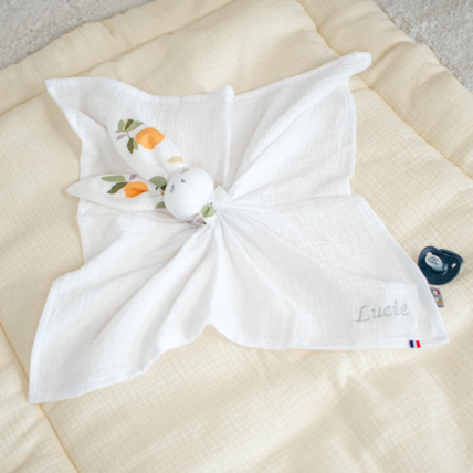 Avis Doudou plat Lapin personnalisable, Clem Sevira Kids 3