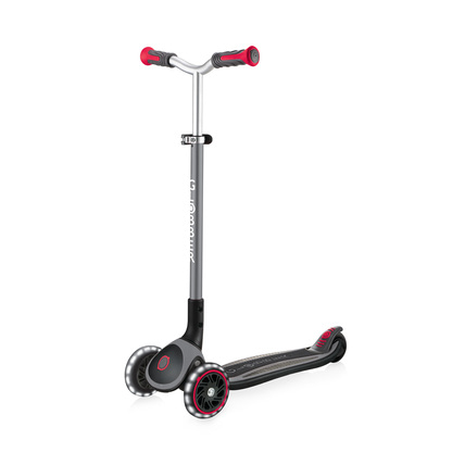 Avis Trottinette enfant 3 roues évolutive pliable MASTER LIGHTS Globber 1