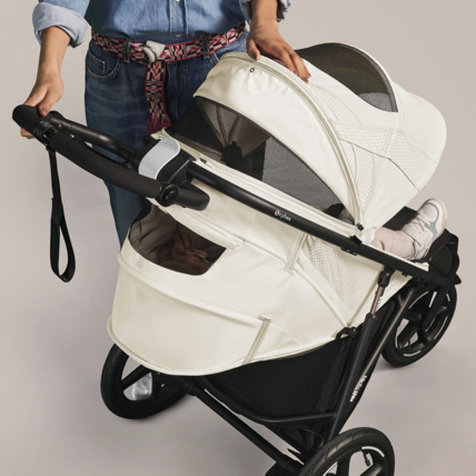 Avis Poussette 3 roues Avi Spin CYBEX 7