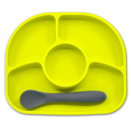 Avis Yümi- Assiette anti-dégât et cuillère en silicone Bblüv 1