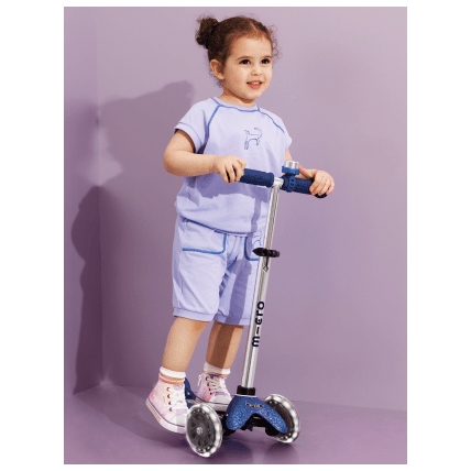 Avis Trottinette Mini Deluxe Glitter LED Micro Mobility 7