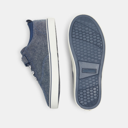 Avis Tennis toile chambray lacets et scratch bleues garçon OKAIDI 3