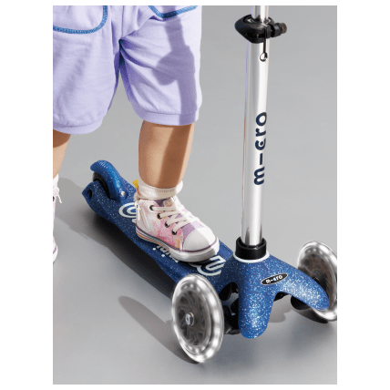 Avis Trottinette Mini Deluxe Glitter LED Micro Mobility 6