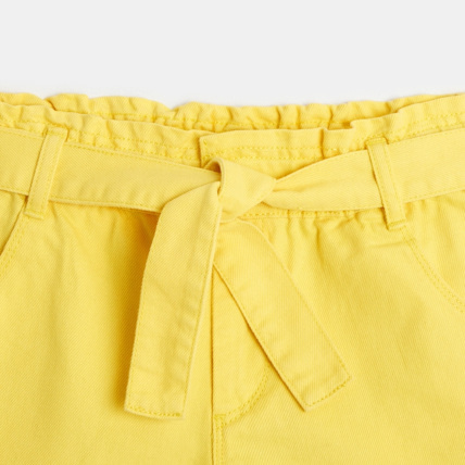 Avis Short ceinturé en toile unie jaune fille OKAIDI 3