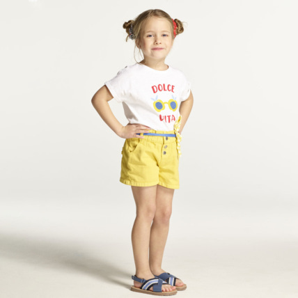 Avis Short à taille élastiquée et boutons jaune fille OKAIDI 1