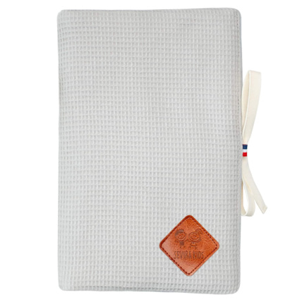 Avis Protège carnet de santé en Nid d'abeille Sevira Kids 3