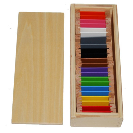 Avis 2ème boite de couleurs plaquettes bois ambiance montessori 1
