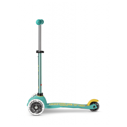 Avis Trottinette Mini Deluxe Eco LED Micro Mobility 4