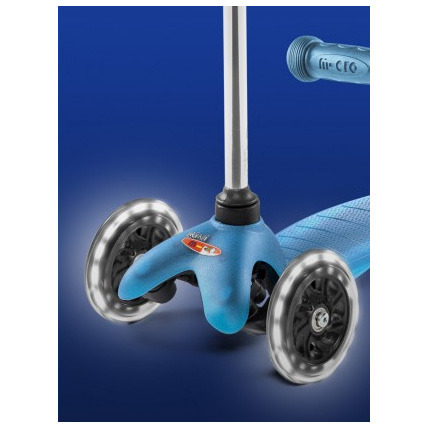 Avis Roues lumineuses avant trottinette Mini et Maxi Micro Mobility 2