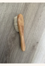 avis Brosse à cheveux pour bébé - bois de poirier/poils de chèvre par Adeline