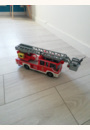 avis Camion de pompiers grande échelle par Camille
