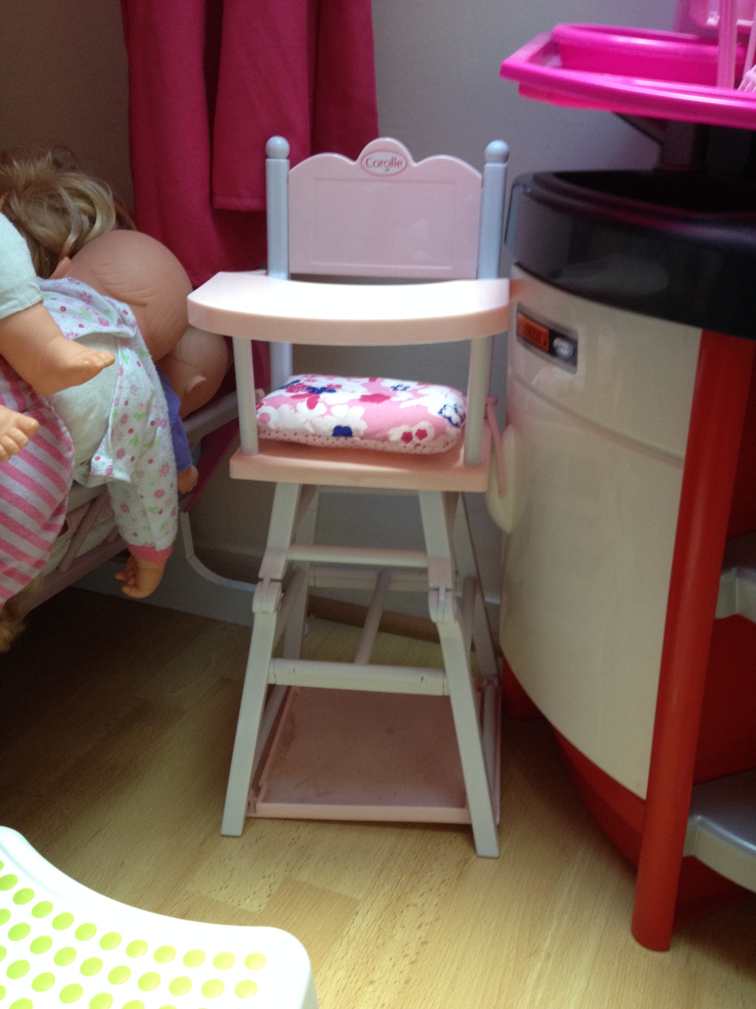 chaise haute pour poupon corolle