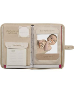 Protege Carnet De Sante Comparateur Avis Prix Consobaby