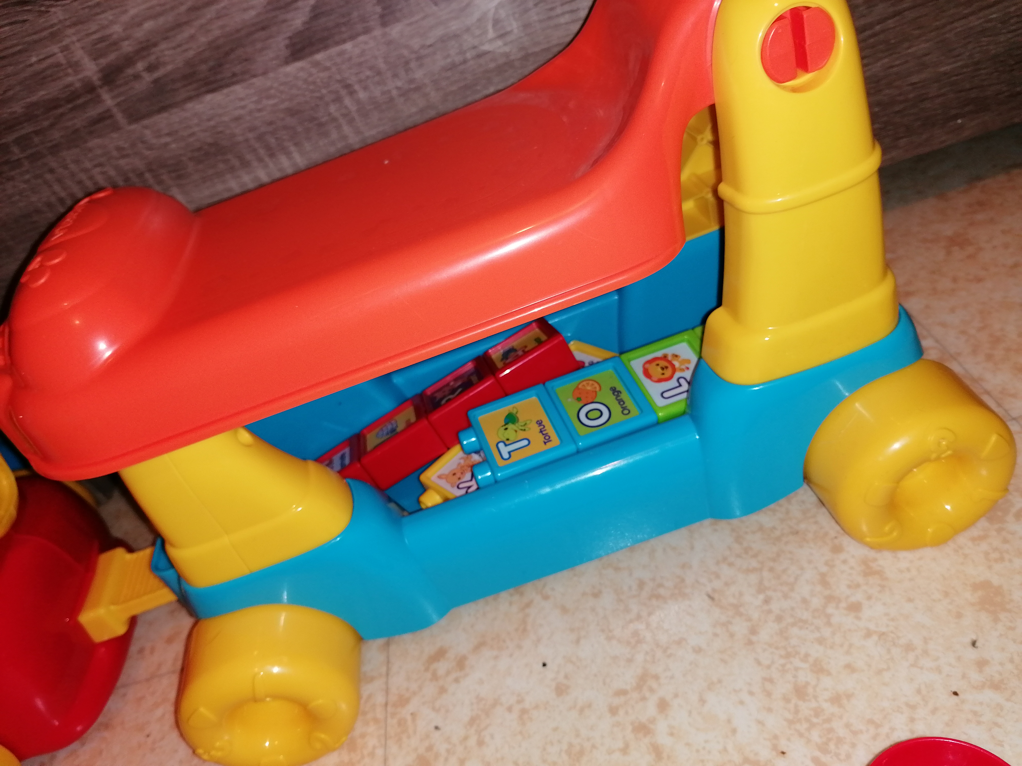 trotteur locomotive vtech